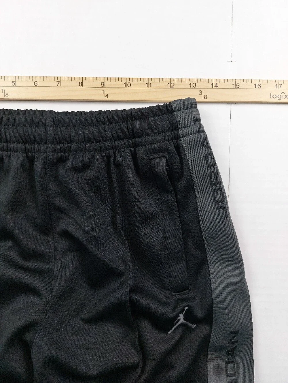 Jordan Essentials Tracksuit Pants Mens Small Black Standard HF9341-010 NWT $65